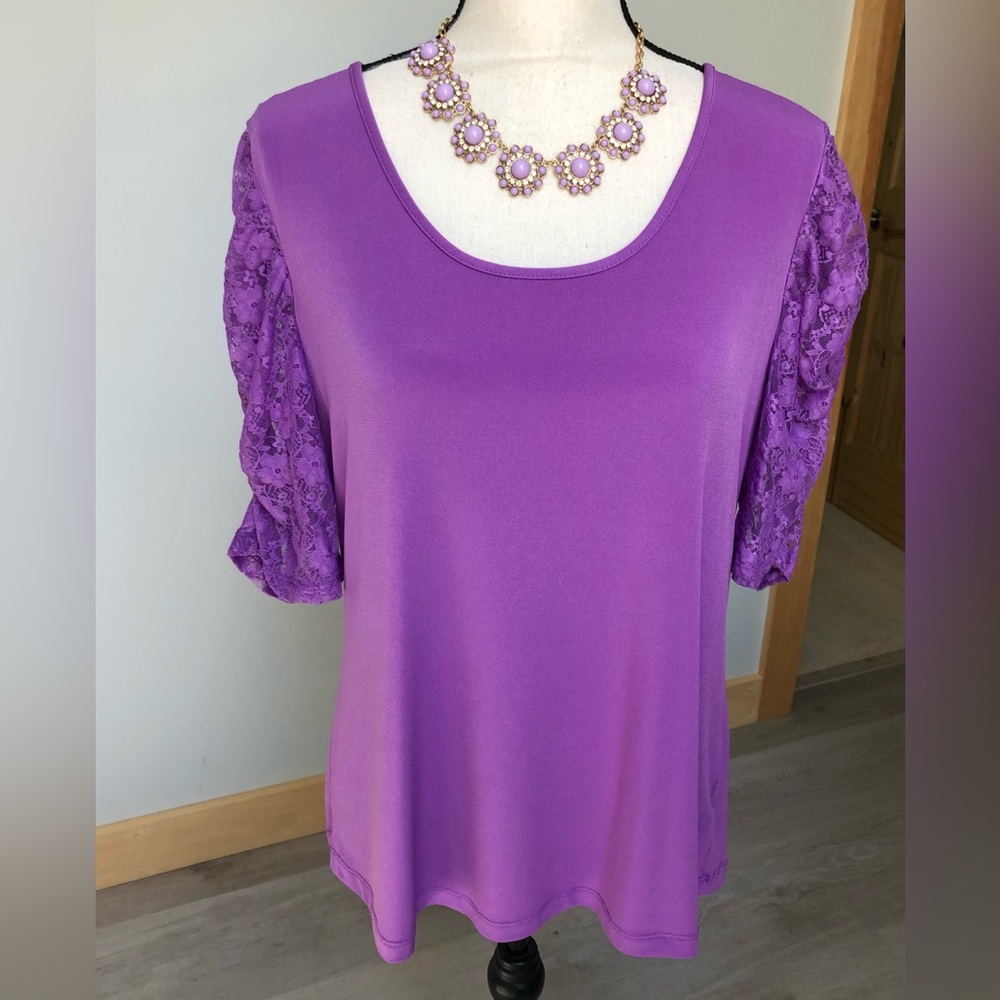 Susan Graver Deep Lilac Floral Ruched Sleeve Top Size Large